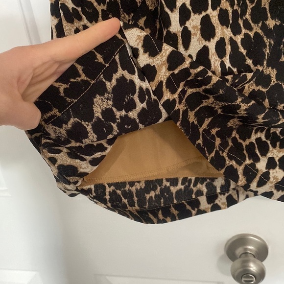Belongsci NWT animal print shift dress with plumage sleeves. - Picture 3 of 12